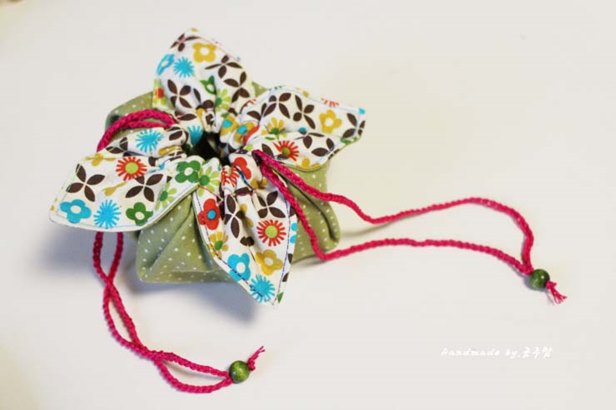 DIY Easiest Fabric Gift Pouch Sew Pattern & Tutorial