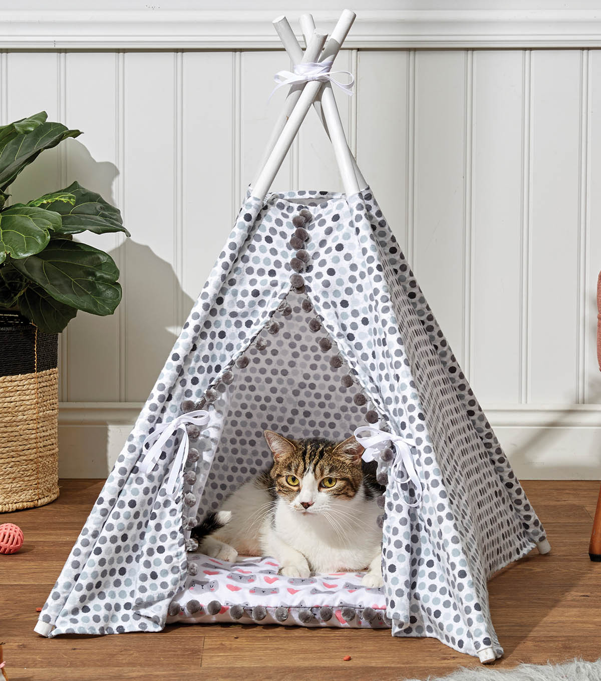 DIY Fabric Pet Teepee House Free Sewing Patterns